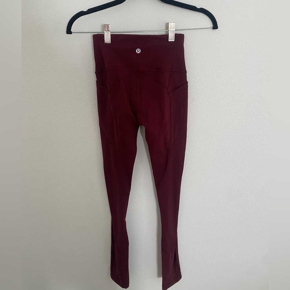 Lululemon size 2 sweat wicking leggings with pockets
